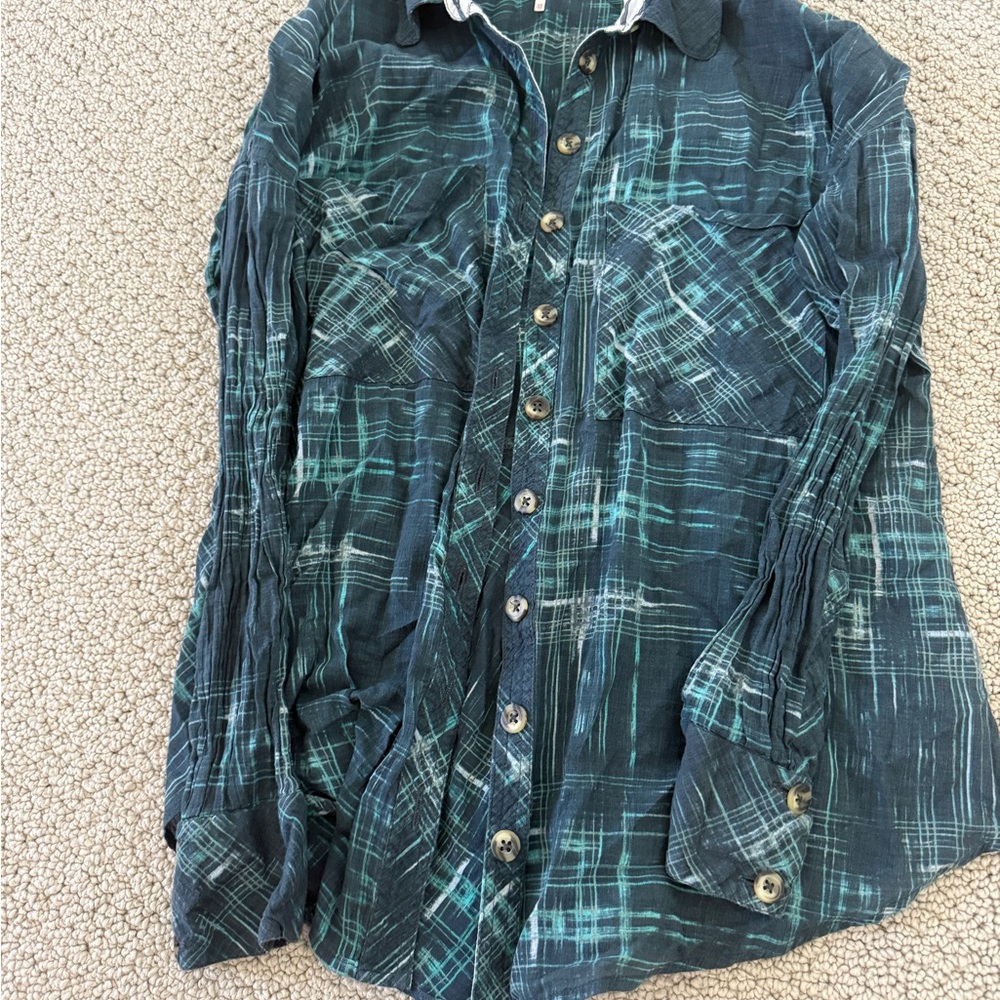 Women’s Blue Plaid Shirt